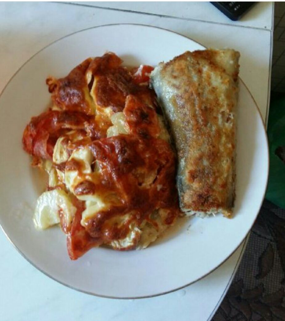 Запеченный в сырной заливке картофель
