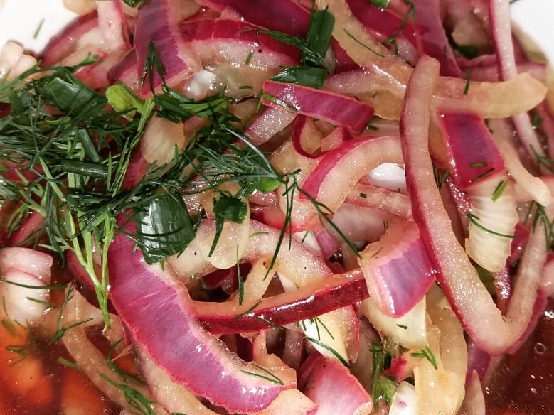 Салат из помидоров с луком на зиму - 5 рецептов с фото пошагово