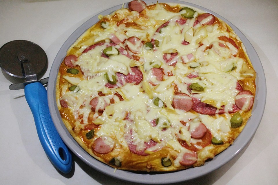 Пицца из слоеного теста в мультиварке — рецепт с фото | Recipe | Food, Vegetable pizza, Pizza