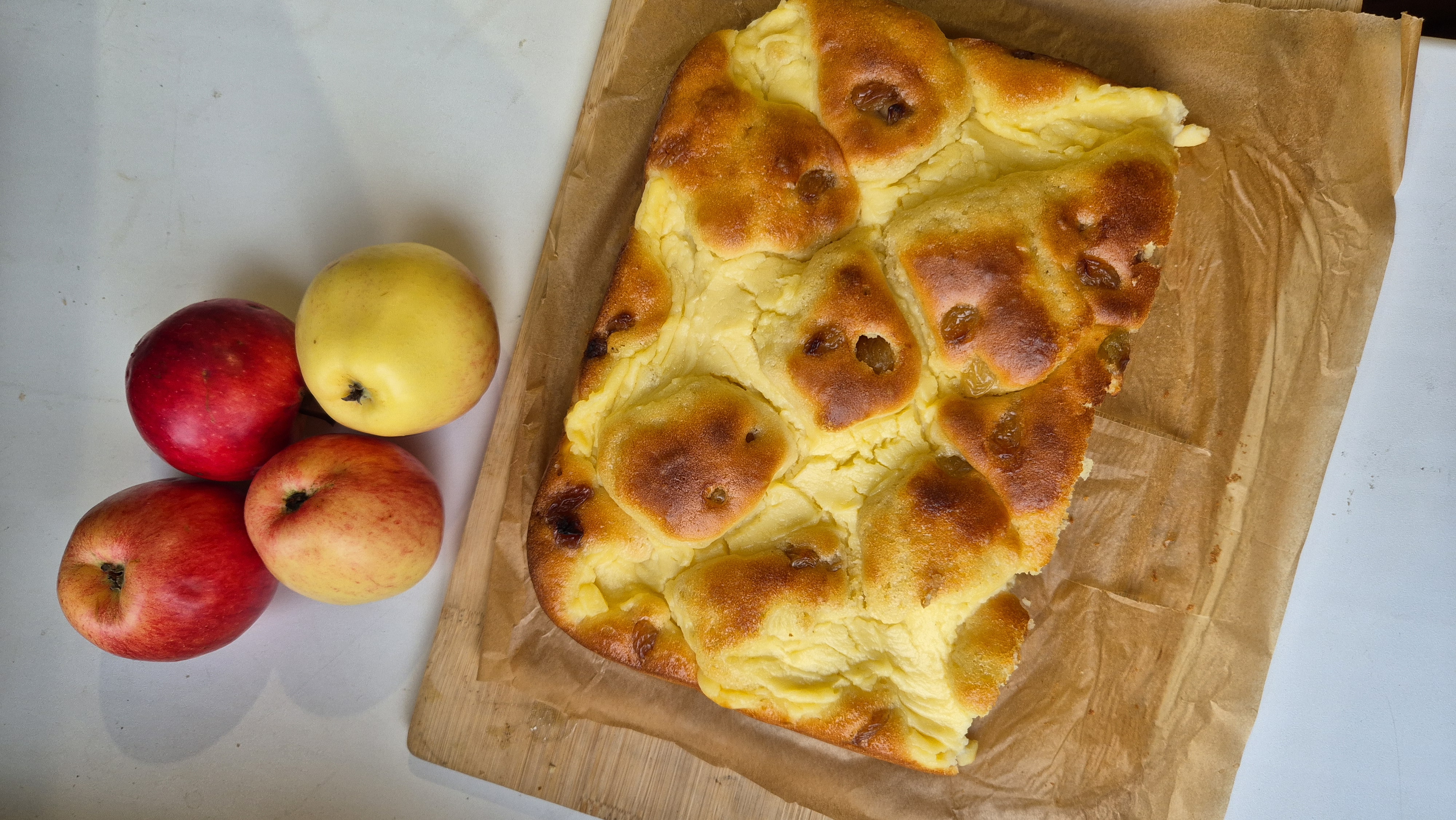 Яблочный пирог с кремом