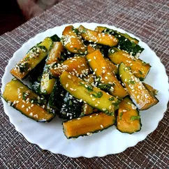 Закуска из огурцов