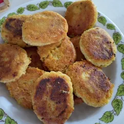Драники с картофеля и куриной кожицы