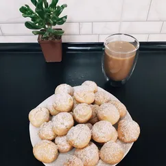 Эклеры с варёной сгущенкой