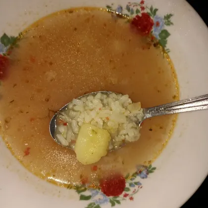 Простой рисовый суп без мяса