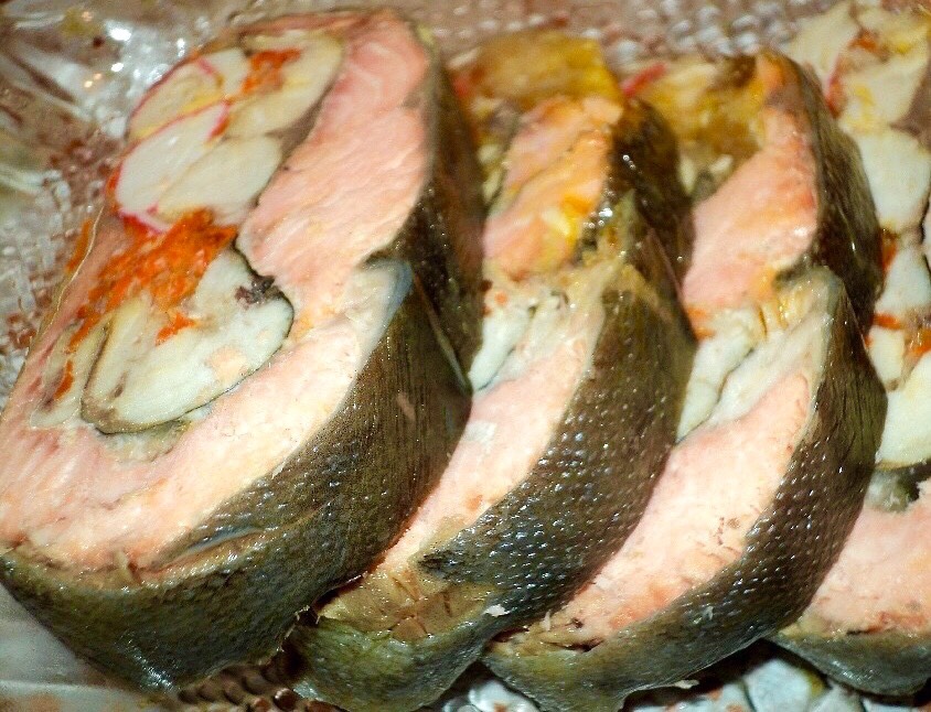 Рулет из 2-х видов рыб и крабовых палочек