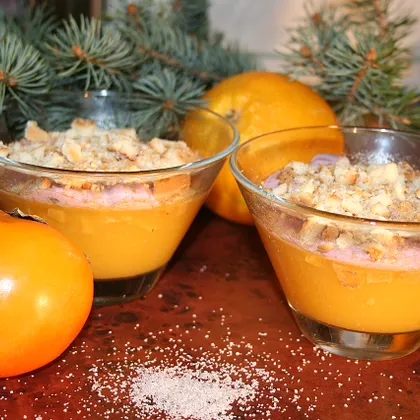 Хурма в апельсиновом желе с йогуртом и печеньем