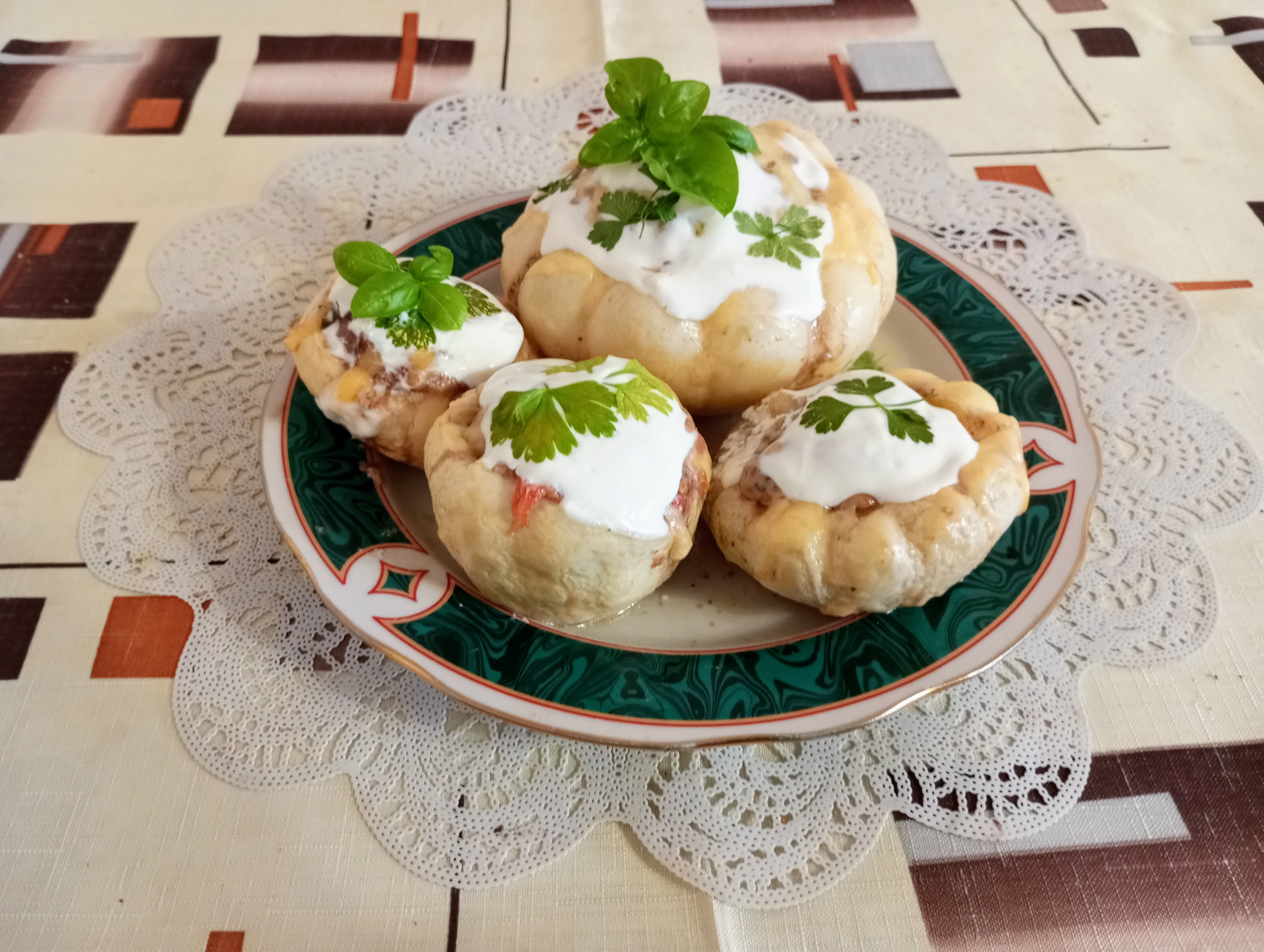 Фаршированные патиссоны, сладкий перец и кабачок с мясным фаршем в духовке
