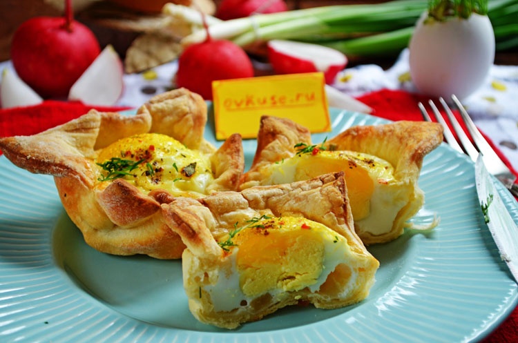 Конвертик с яйцом и беконом
