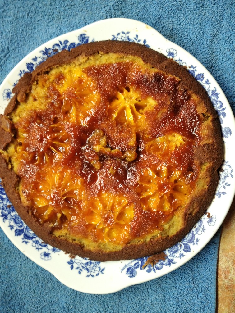 Шарлотка с мандаринами