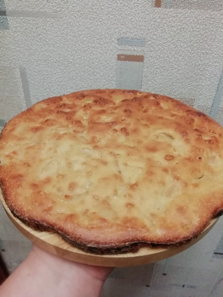 Шарлотка на закваске
