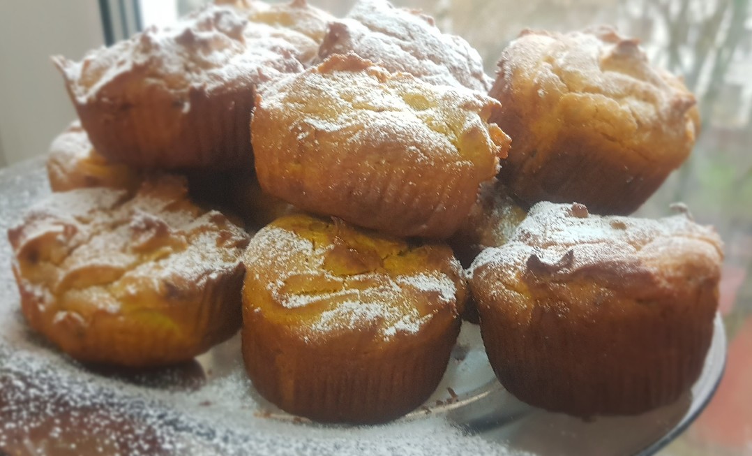 Кексы🧁 из кукурузной муки с изюмом