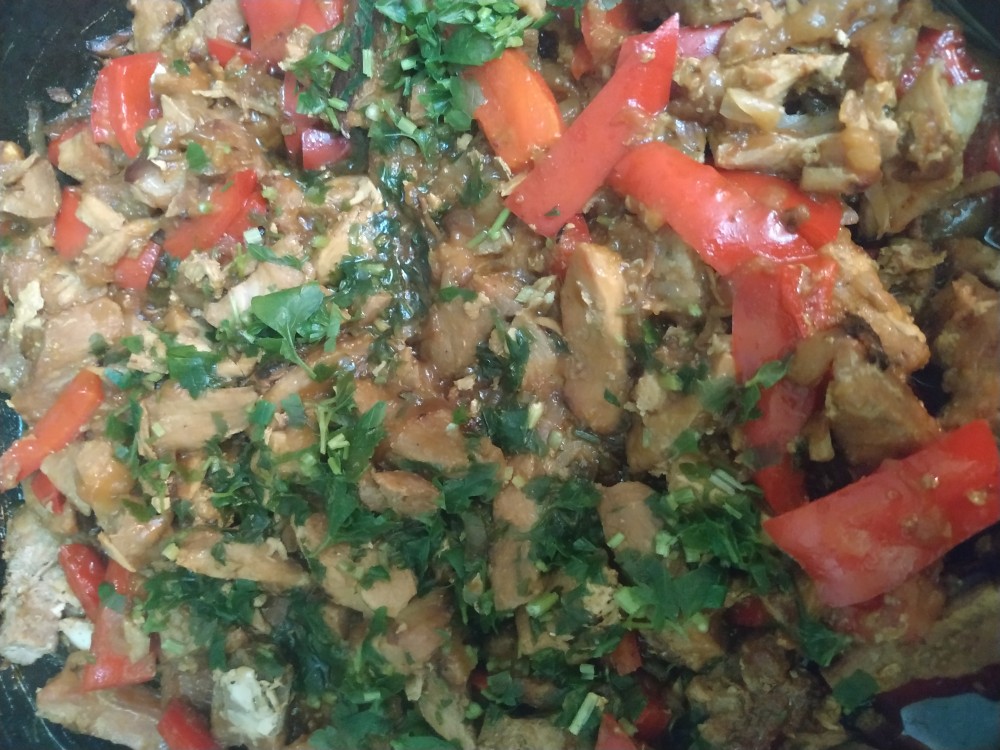 Мясо с подливой