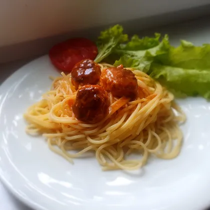 Спагетти с тефтелями
