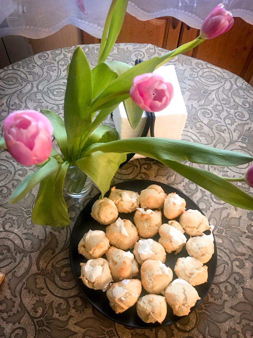 Профитроли (эклеры)