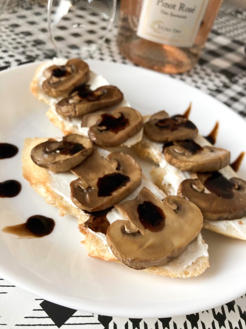 Брускетта с шампиньонами 🥖