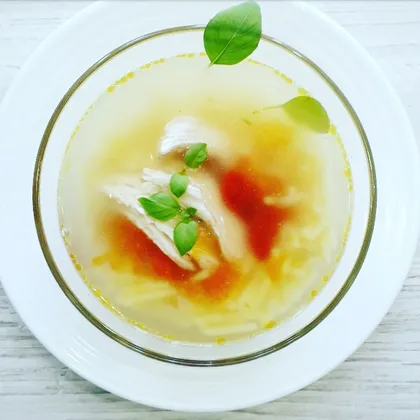 Французский суп с курицей и томатами
