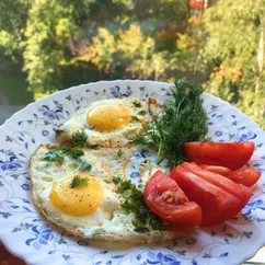 Яичница на завтрак 🍳