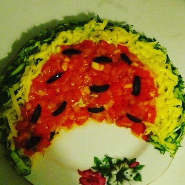 Арбузная долька — салат с курицей и помидорами « Рецепты салатов