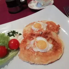 Калифорнийские блины с брынзой на завтрак 😋😋😋