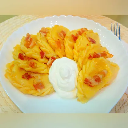 Вареники с картофелем и беконом