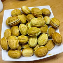 Орешки на сметане