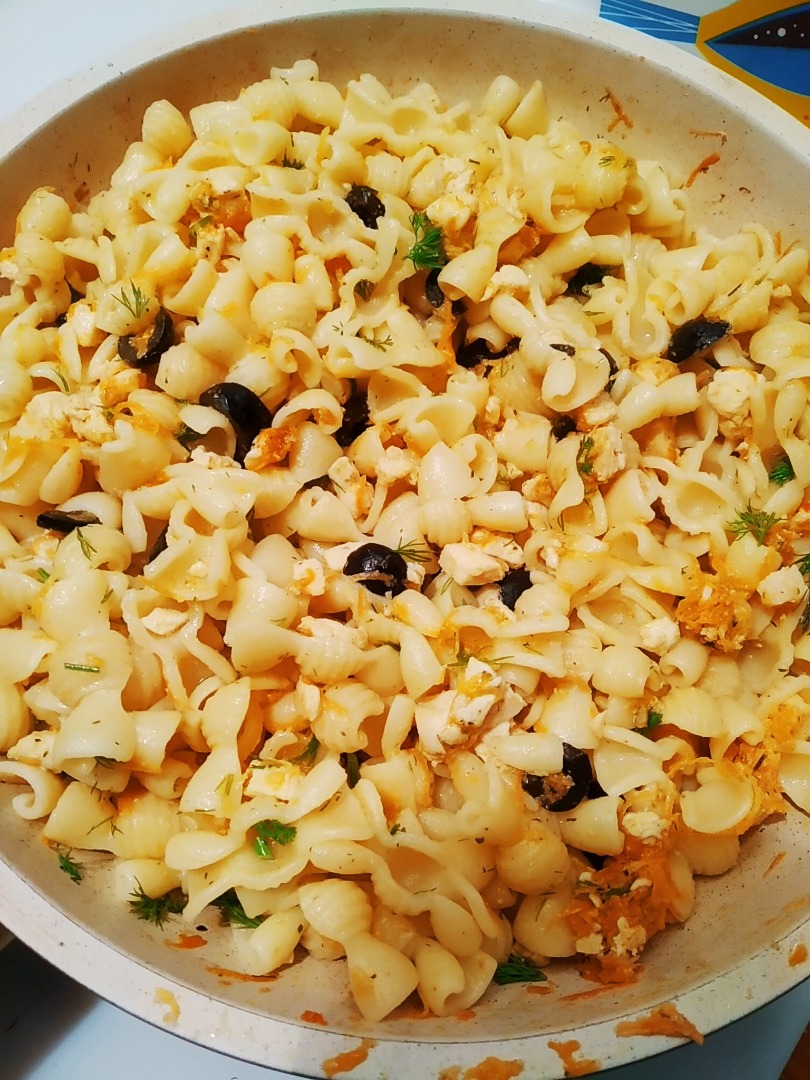 Макароны с курицей