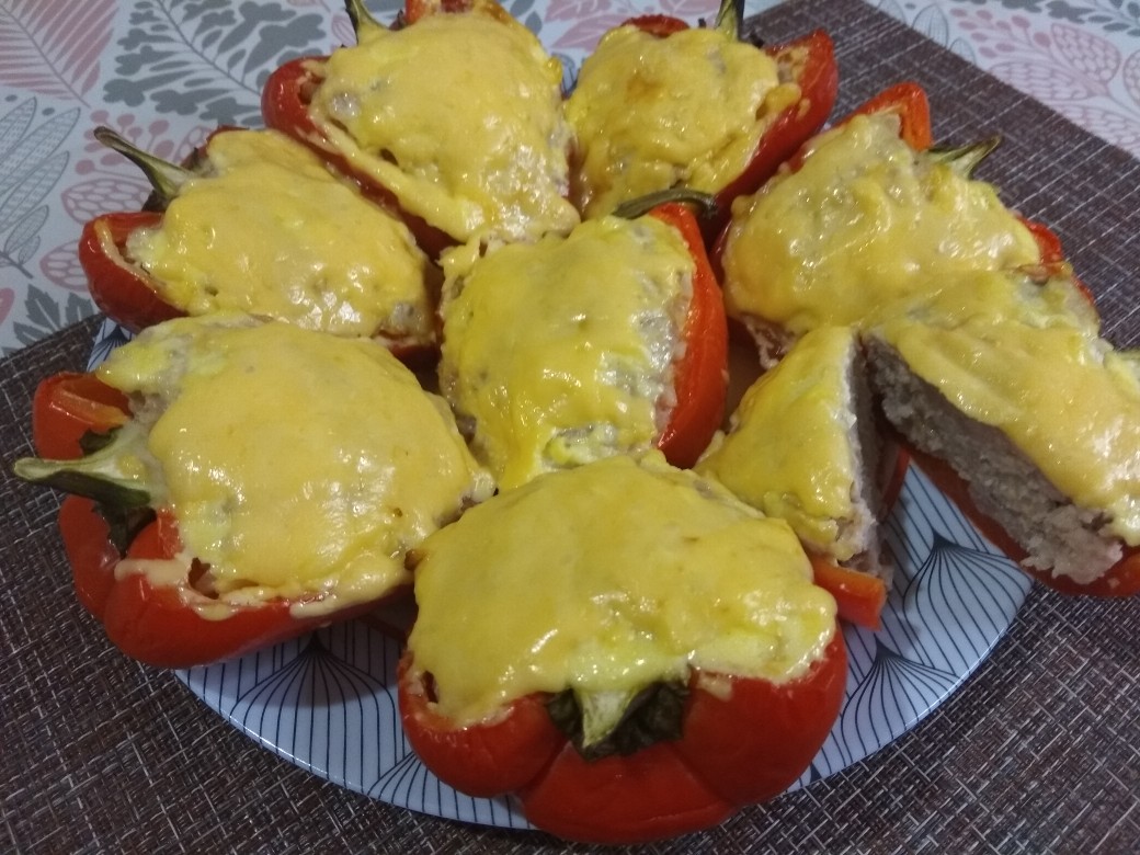 Фаршированный болгарский перец в духовке по-мексикански | Меню недели