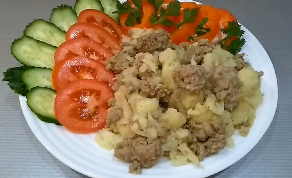 Цветная капуста с мясом (или Капуста по-флотски)