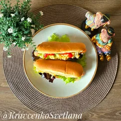 Хот-дог с яйцом