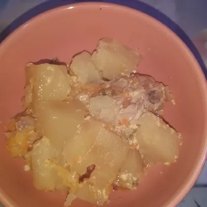 Картофель с курицей и молоком в мультиварке