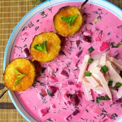 Свекольник с ветчиной и печёным картофелем 