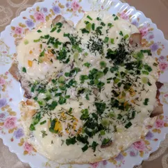 Глазунья с сыром и подчеревок 🤤