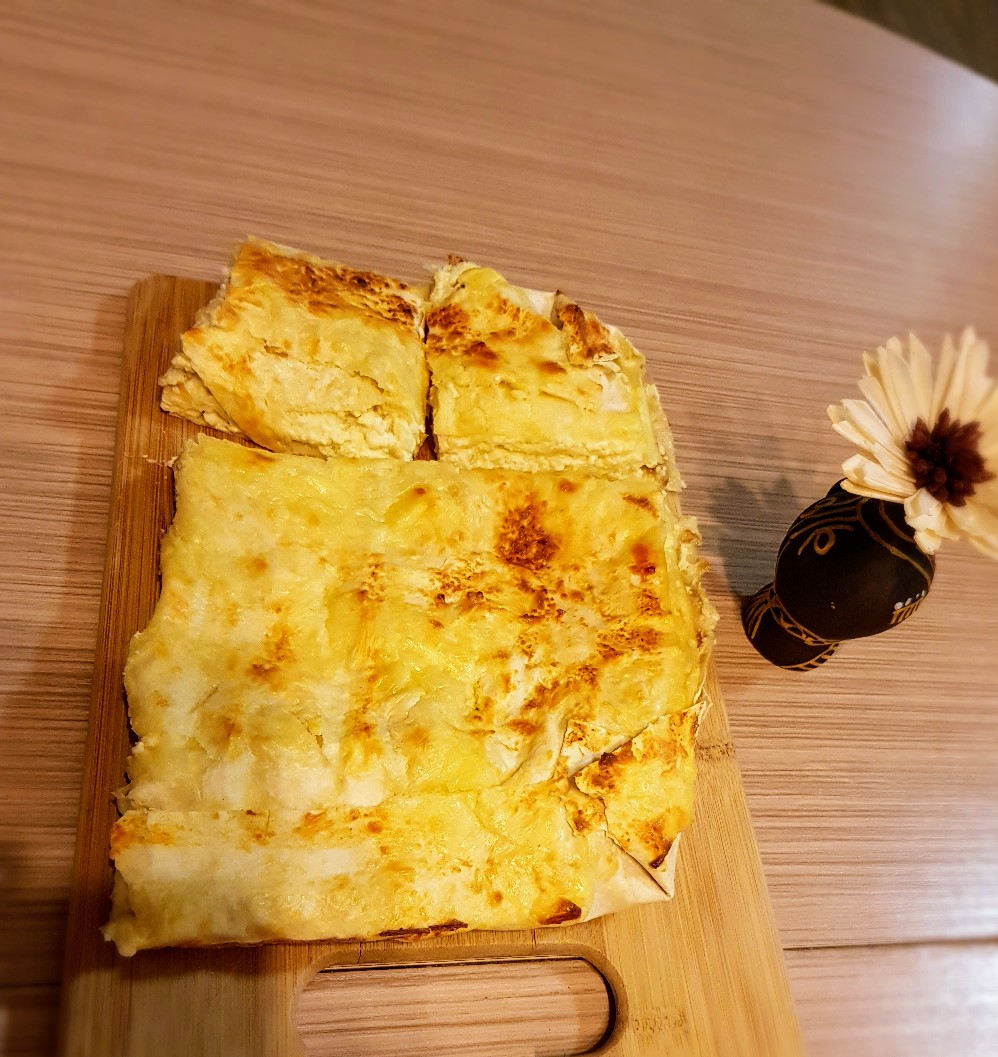 Ленивая ачма с сыром из лаваша