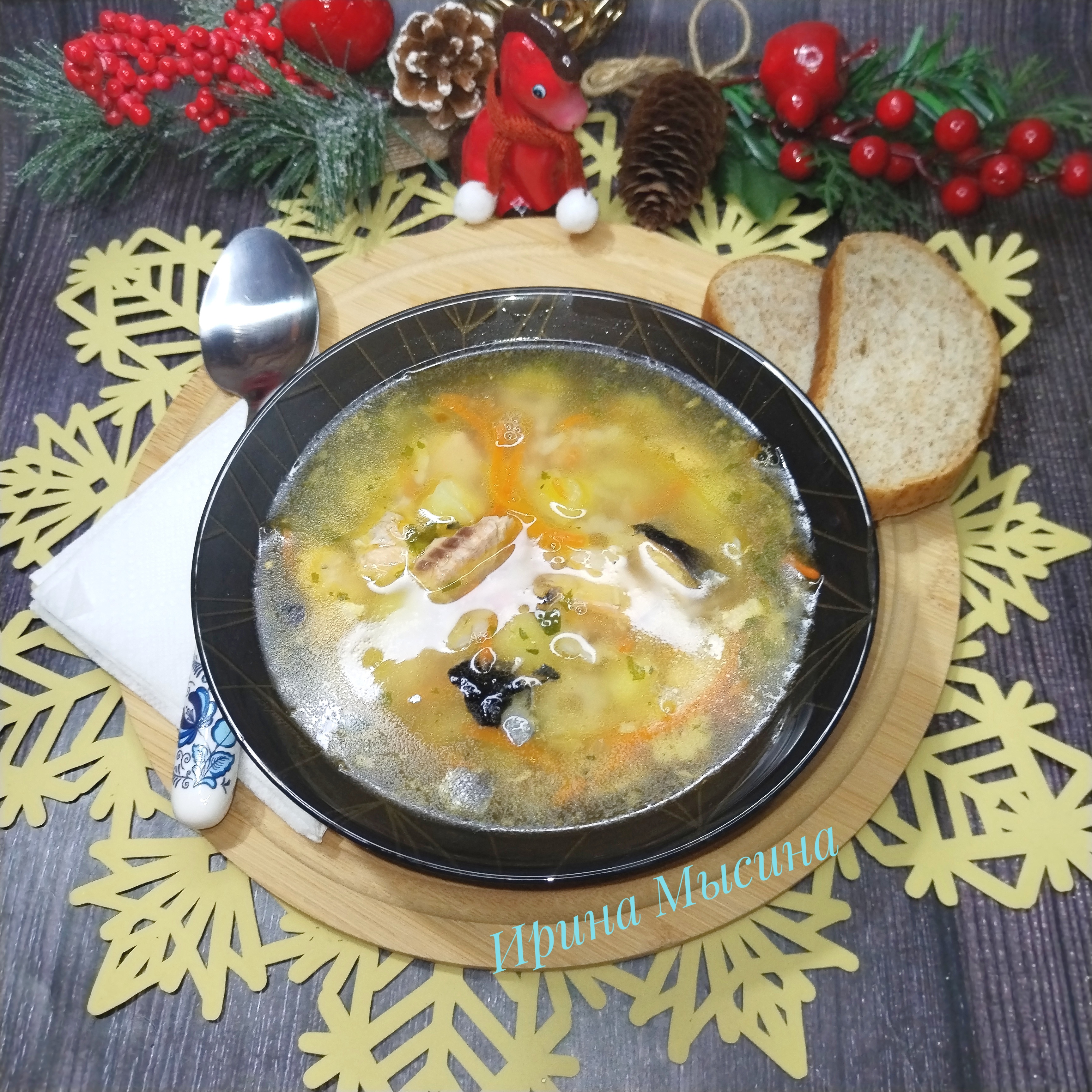 Суп с рыбными консервами и макаронами-звёздочками