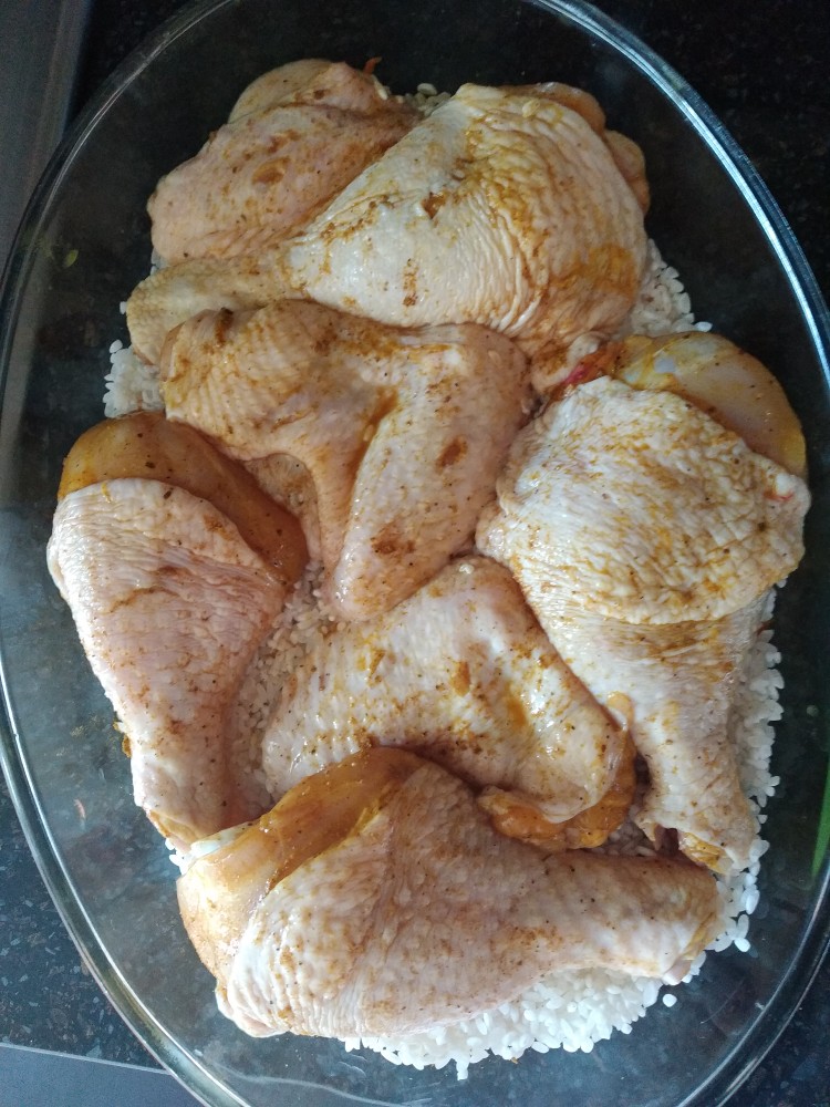Куриные окорочка с рисом в духовке - Рецепт