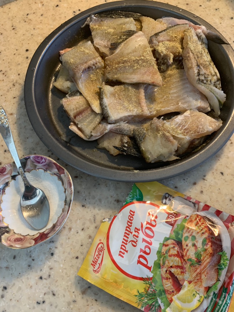 Рыбная запеканка с картофелем - Лайфхакер