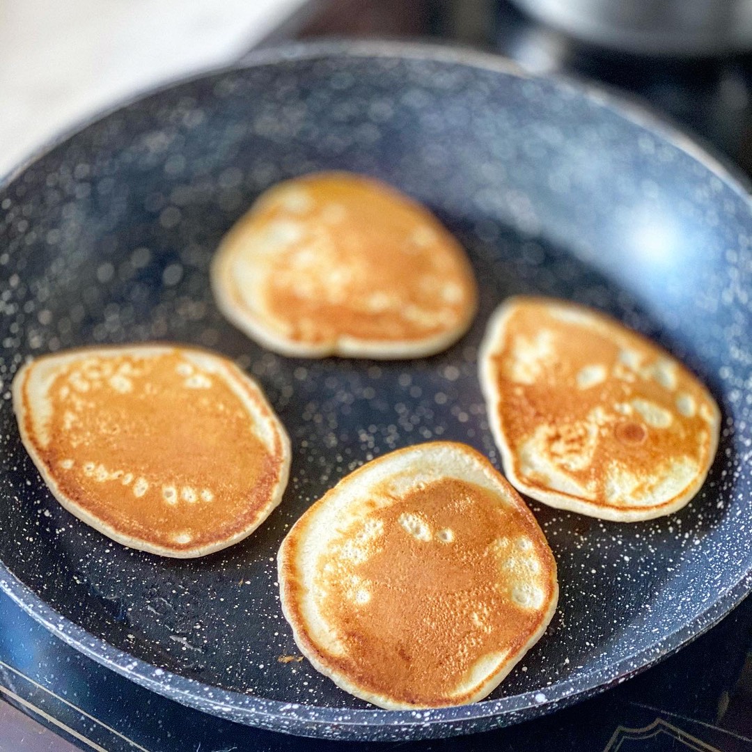 Оладьи с яблочным припёком!🥞