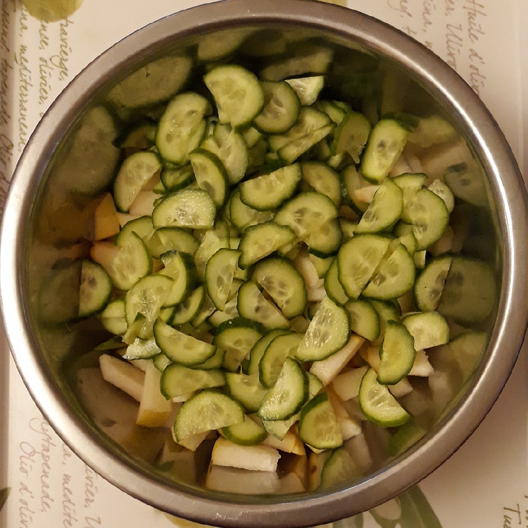 Салат из груши с черешковым сельдереем 🥗🍐 рецепт с фото пошаговый от Инга  - Овкусе.ру