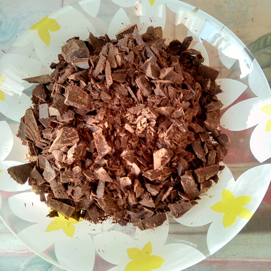 Шоколадные конфеты с ореховым пралине