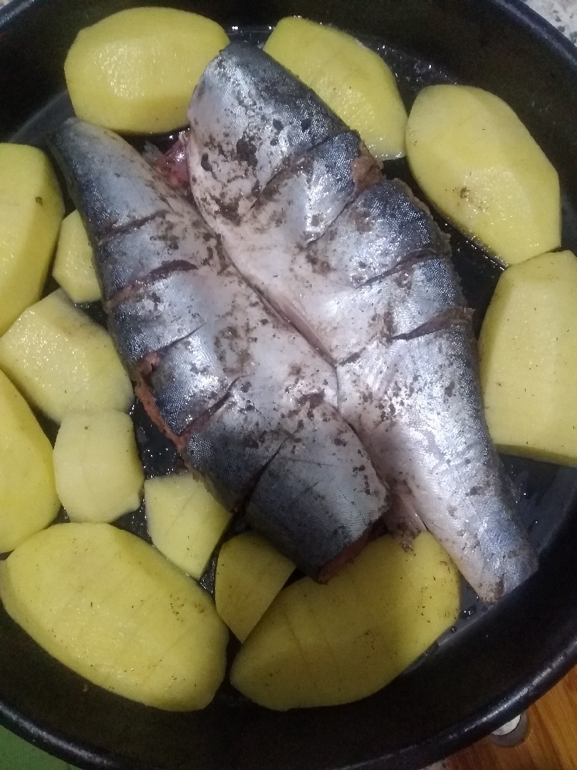 Красная рыба, запеченная в фольге, с картофелем рецепт – Русская кухня: Основные блюда. «Еда»