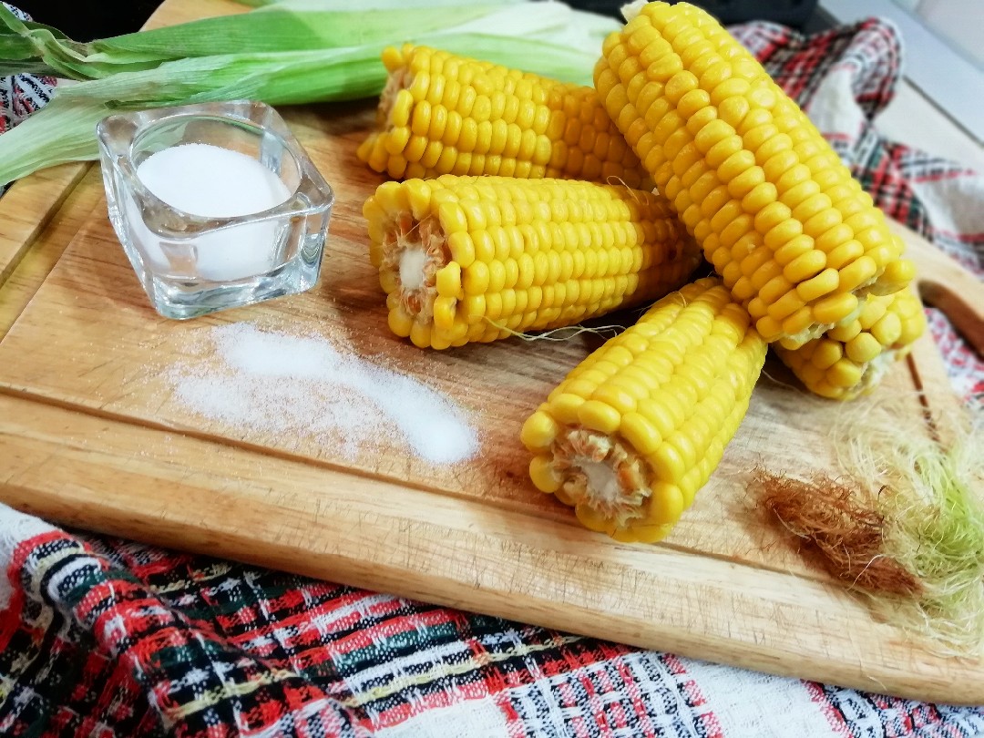 Варёная кукуруза 🌽