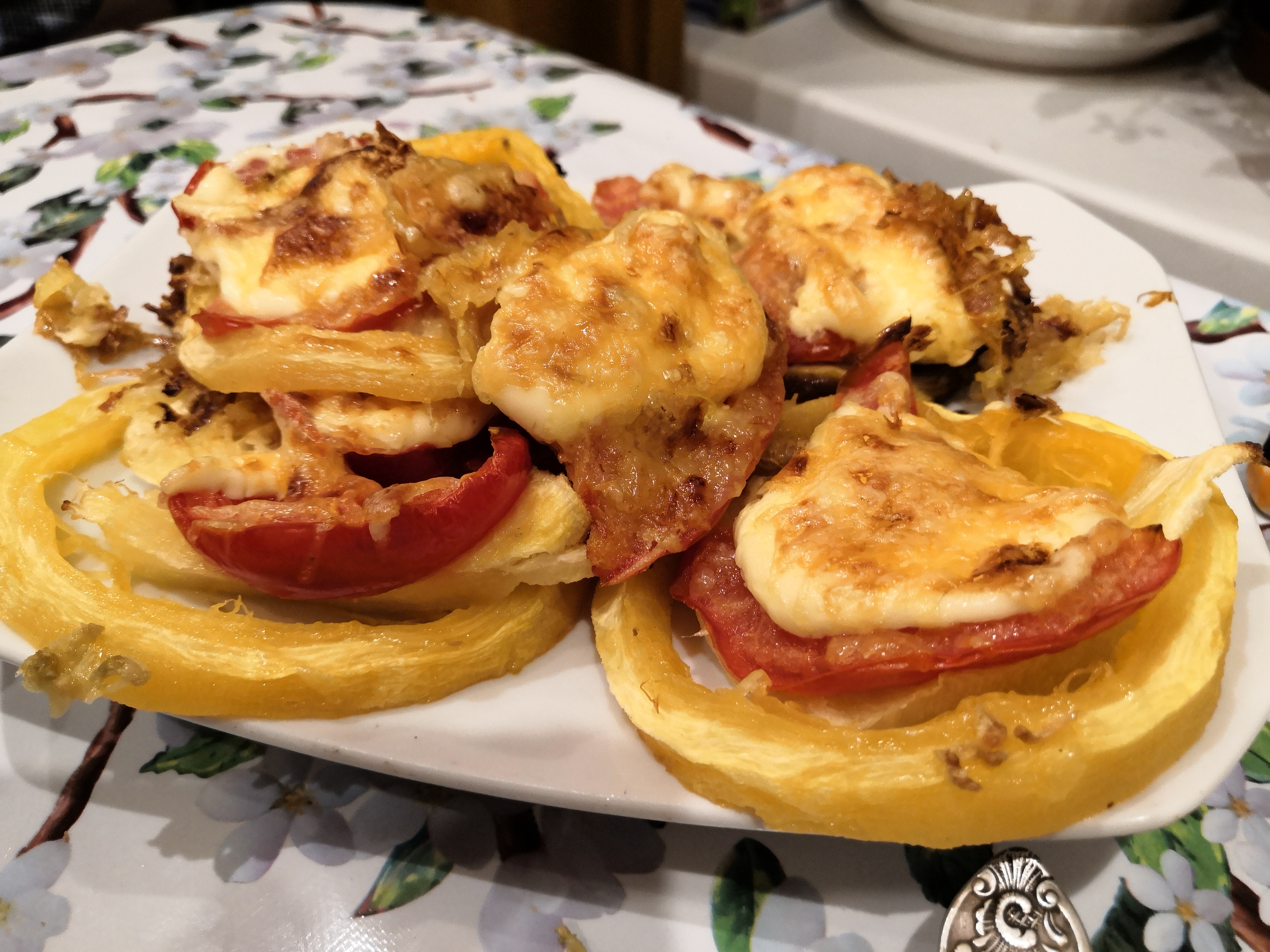 Запеченные кабачки с помидорами и сыром рецепт – Итальянская кухня: Основные блюда. «Еда»