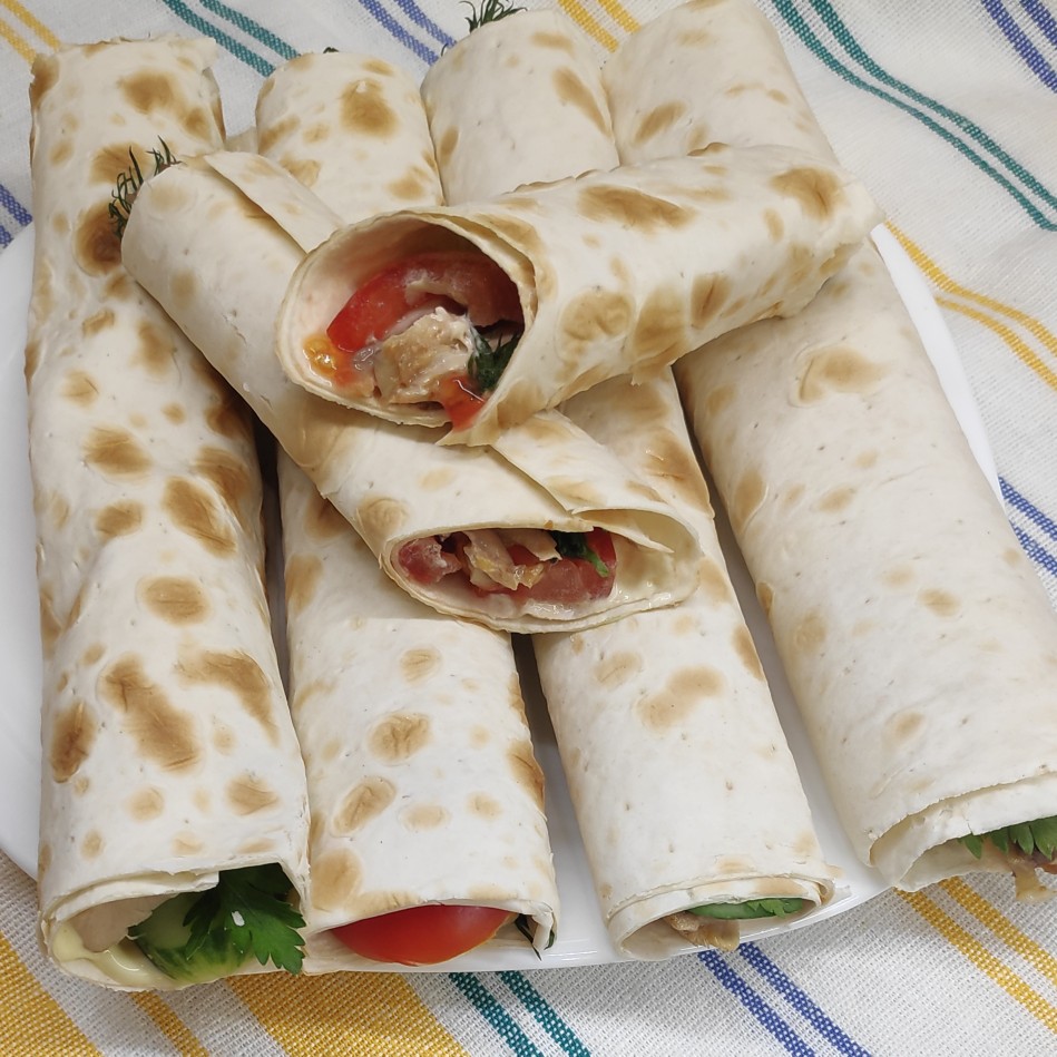 Закуска в лаваше с курицей и овощами 🌯