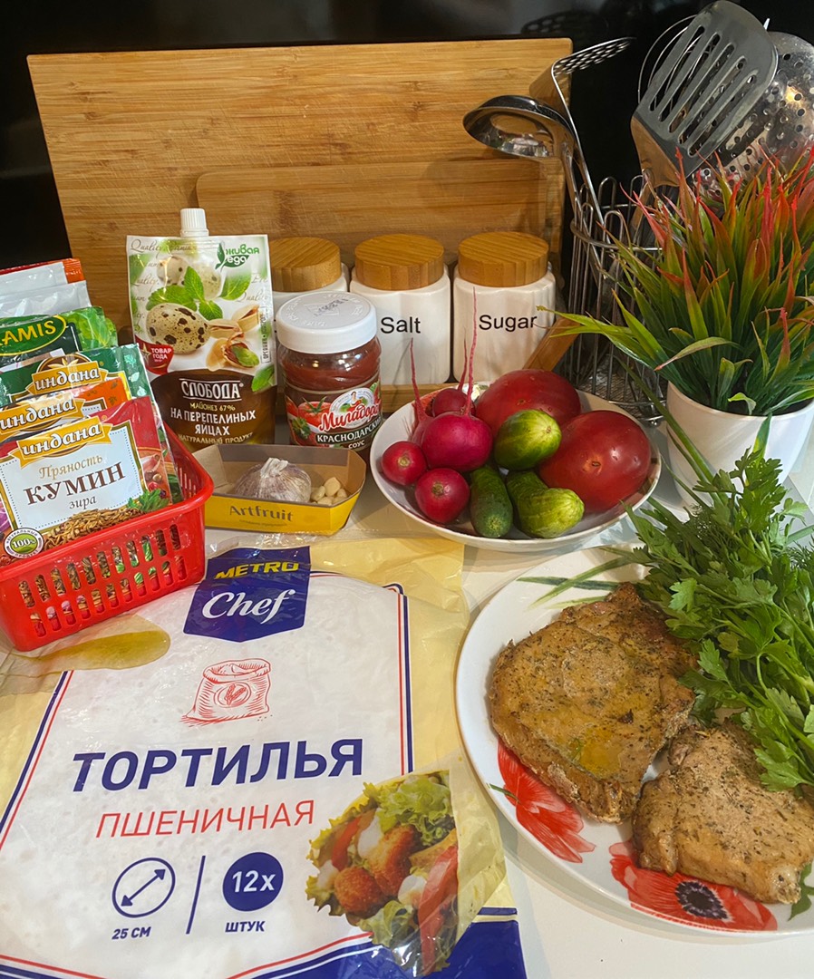 «А-ля мини шаурма из пшеничной тортильи и сезонных овощей» 😋Быстро,  просто, вкусно!!!