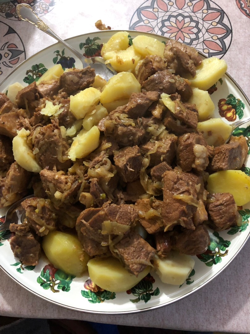 Жареная говядина с луком и варёной картошкой рецепт с фото пошаговый от Г -  Овкусе.ру