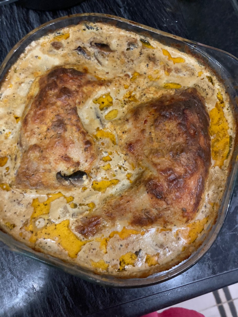 Курица с картошкой и сметаной в духовке