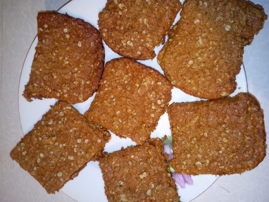 Медовые печенья, пошаговый рецепт на ккал, фото, ингредиенты - Gergana