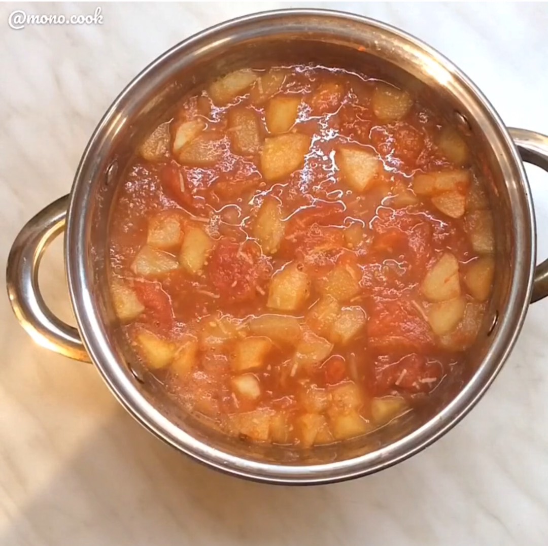 Домашний кетчуп 🍅 очень вкусный соус из томатов, лука и яблока., Только  натуральные ингредиенты. 🙌