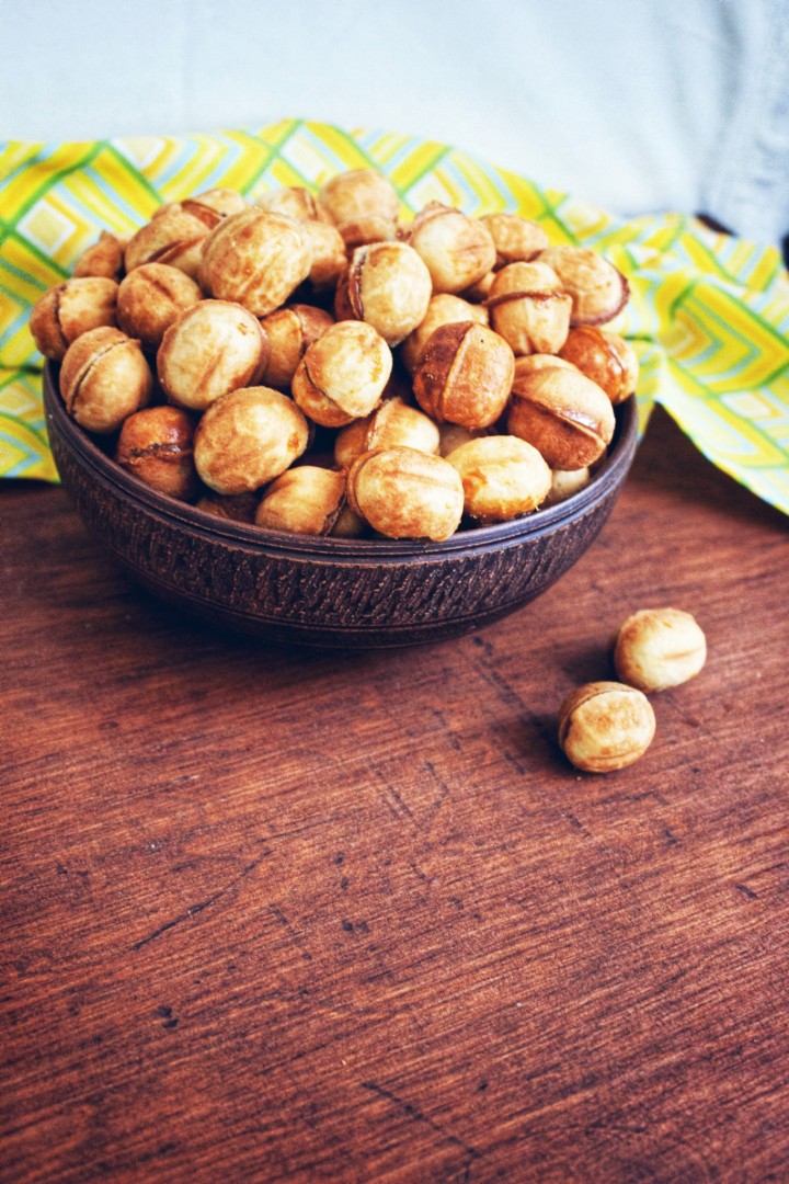 Орешки с вареной сгущенкой, пошаговый рецепт на ккал, фото, ингредиенты - Лилия