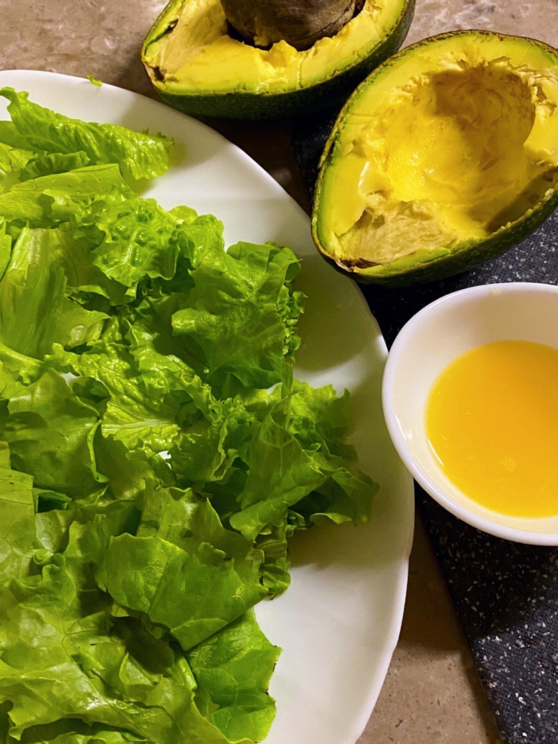 Салат с креветками, апельсином и авокадо – кулинарный рецепт